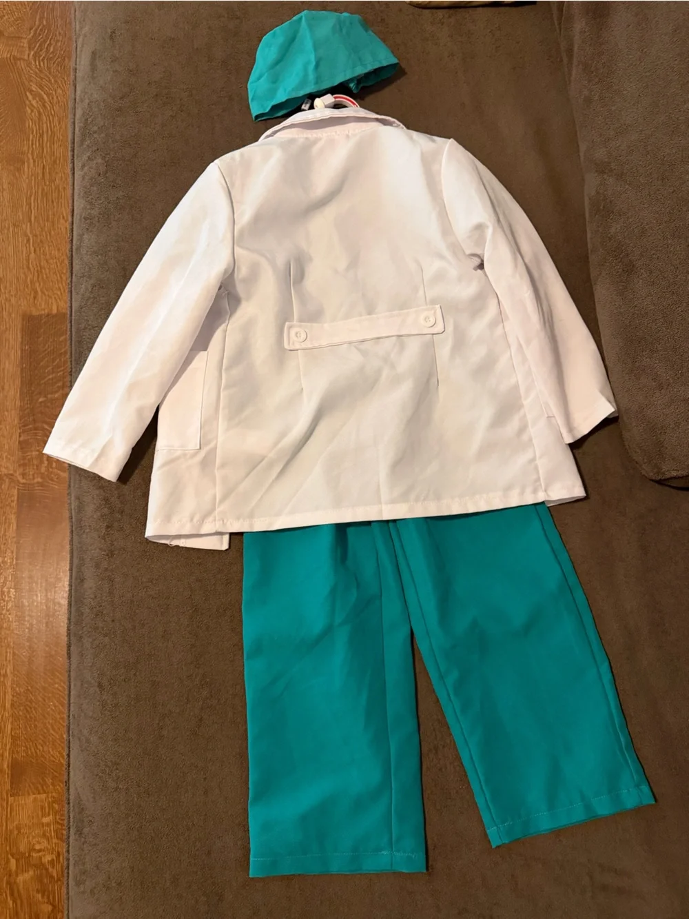 FAO Schwarz Kids Doctor Costume in White and Teal with Red Stethoscope